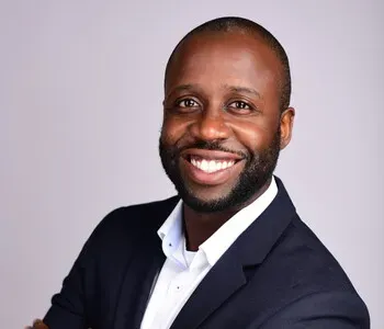 Porträt von Jamaine Arhin (Mecklenburgische Versicherung)