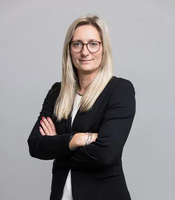 Porträt von Severine Friedrich (Mecklenburgische Versicherung) Porträt von Severine Friedrich (Mecklenburgische Versicherung)