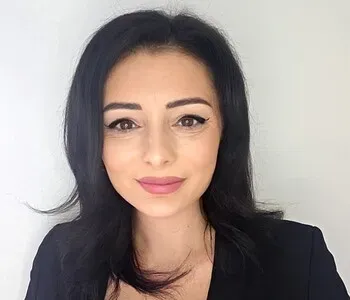 Porträt von Stefania Cammarota (Mecklenburgische Versicherung) Porträt von Stefania Cammarota (Mecklenburgische Versicherung)