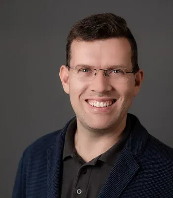 Porträt von Steffen Kapser (Mecklenburgische Versicherung)