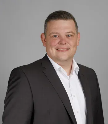 Porträt von Steffen Klink (Mecklenburgische Versicherung) Porträt von Steffen Klink (Mecklenburgische Versicherung)