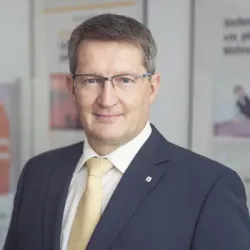 Porträt von Steffen Lang (Mecklenburgische Versicherung)