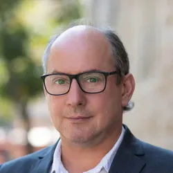 Porträt von Steffen Löbnitz (Mecklenburgische Versicherung)