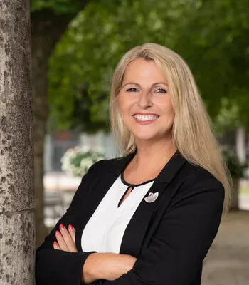 Porträt von Tanja Loos (Mecklenburgische Versicherung)