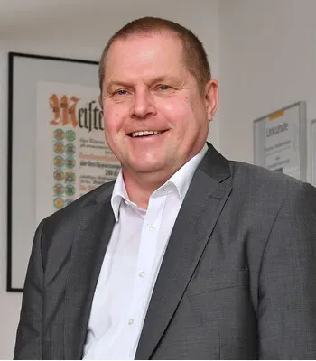 Porträt von Thomas Mollenhauer (Mecklenburgische Versicherung) Porträt von Thomas Mollenhauer (Mecklenburgische Versicherung)