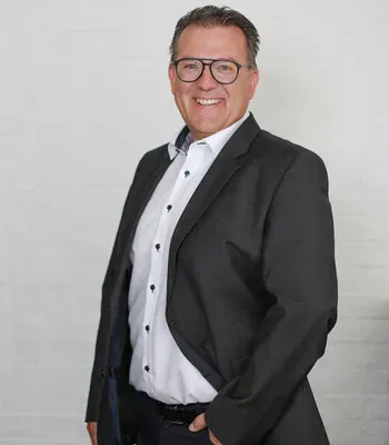 Porträt von Thomas Rimpl (Mecklenburgische Versicherung)