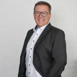 Porträt von Thomas Rimpl (Mecklenburgische Versicherung)