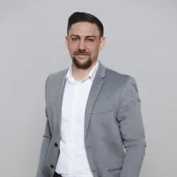 Porträt von Timo Brückel (Mecklenburgische Versicherung)