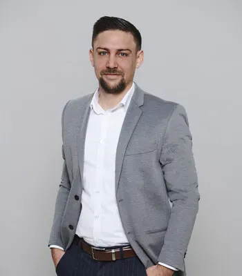 Porträt von Timo Brückel (Mecklenburgische Versicherung) Porträt von Timo Brückel (Mecklenburgische Versicherung)