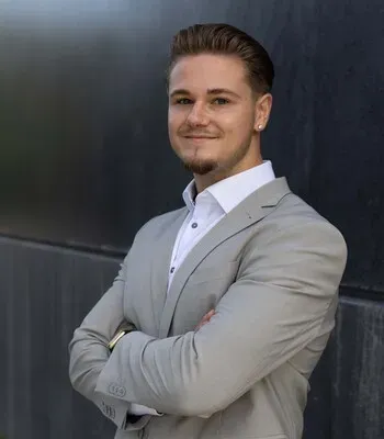 Porträt von Tobias Breuherr (Mecklenburgische Versicherung)