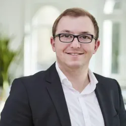 Porträt von Tobias Hepp (Mecklenburgische Versicherung)