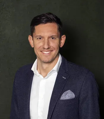 Porträt von Tobias Pietzonka (Mecklenburgische Versicherung)