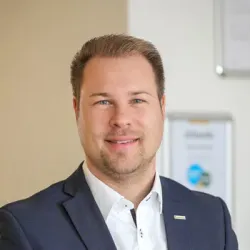 Porträt von Tobias Steinhorst (Mecklenburgische Versicherung)