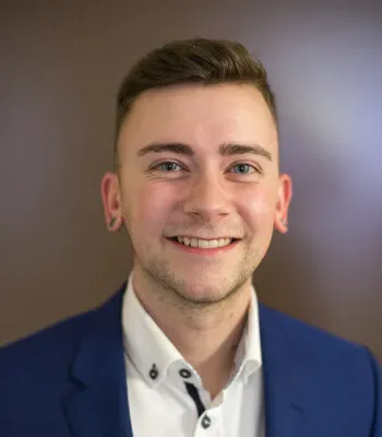 Porträt von Toby Brandt (Mecklenburgische Versicherung)