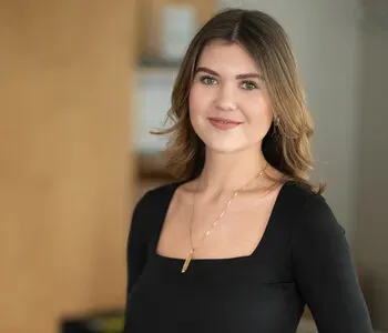 Porträt von Jasmin Spieß (Mecklenburgische Versicherung)