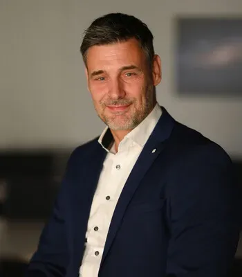Porträt von Torsten Römer (Mecklenburgische Versicherung) Porträt von Torsten Römer (Mecklenburgische Versicherung)