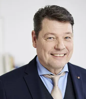 Porträt von Udo Günzel (Mecklenburgische Versicherung) Porträt von Udo Günzel (Mecklenburgische Versicherung)