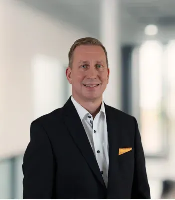 Porträt von Udo Lühmann-Reymers (Mecklenburgische Versicherung) Porträt von Udo Lühmann-Reymers (Mecklenburgische Versicherung)