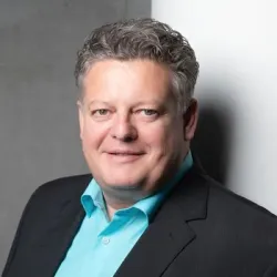 Porträt von Ulf Hartmann (Mecklenburgische Versicherung)