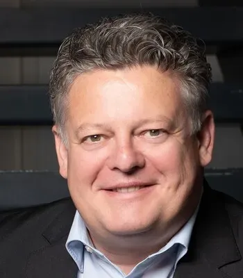 Porträt von Ulf Hartmann (Mecklenburgische Versicherung)