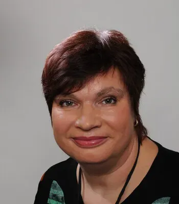 Porträt von Virena Hoffmann (Mecklenburgische Versicherung)