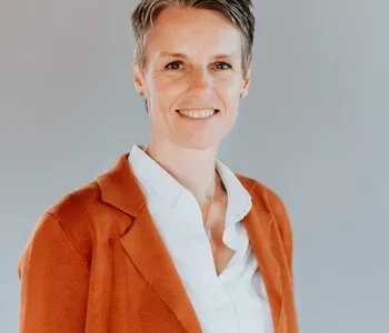 Porträt von Silvia Huber (Mecklenburgische Versicherung)