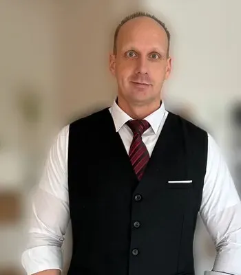 Porträt von Yves Orlikowski (Mecklenburgische Versicherung)